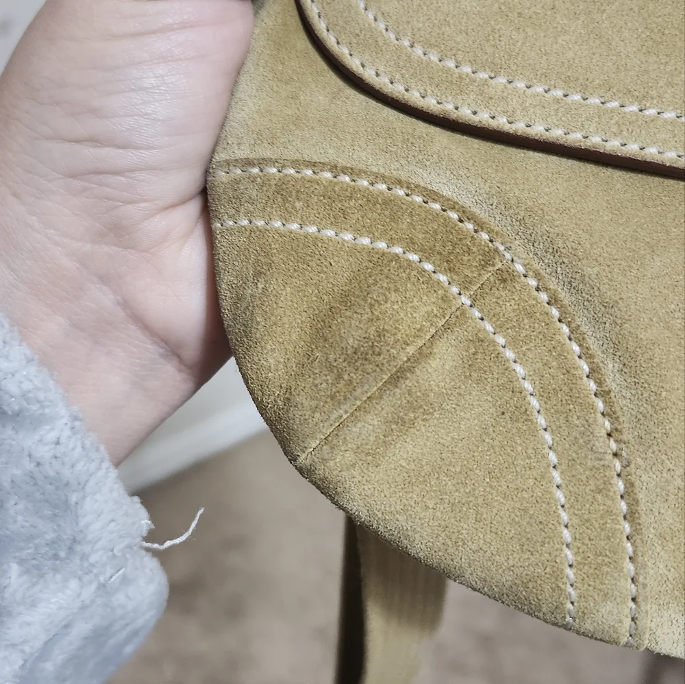 Vintage y2k Coach Tan and brown suede crossbody bag - Picture 5 of 11